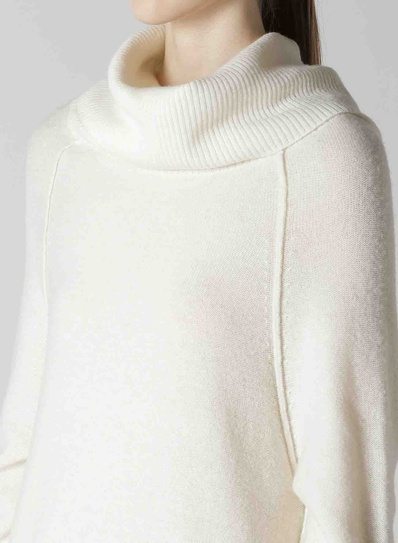 【11/1 12:00(JST) Release】REVERSE STITCHES OFF NECK SIDE DRAPE KNIT