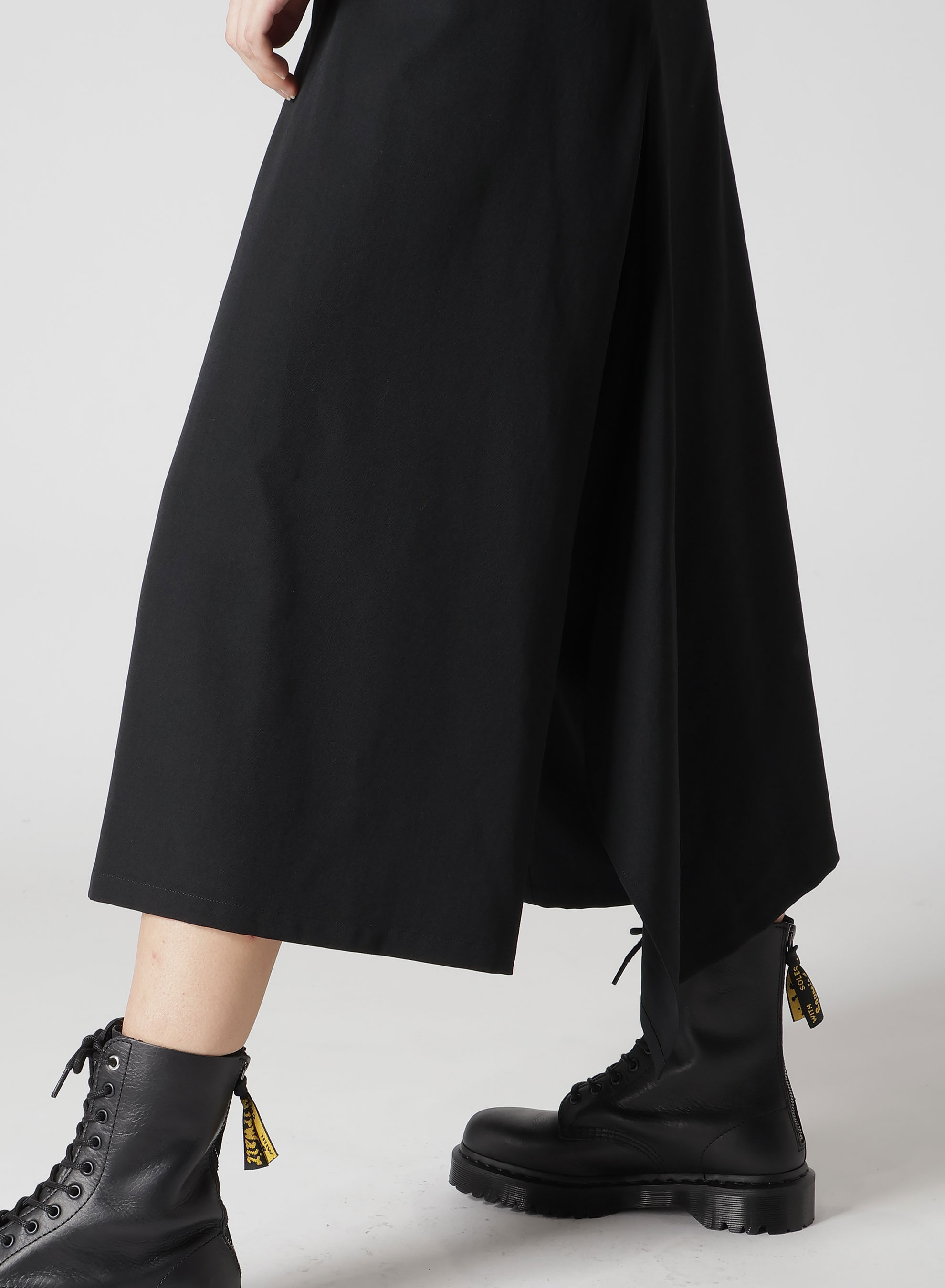 WOOL GABARDINE KA-RIGHT SIDE DOUBLE SKIRT PANTS