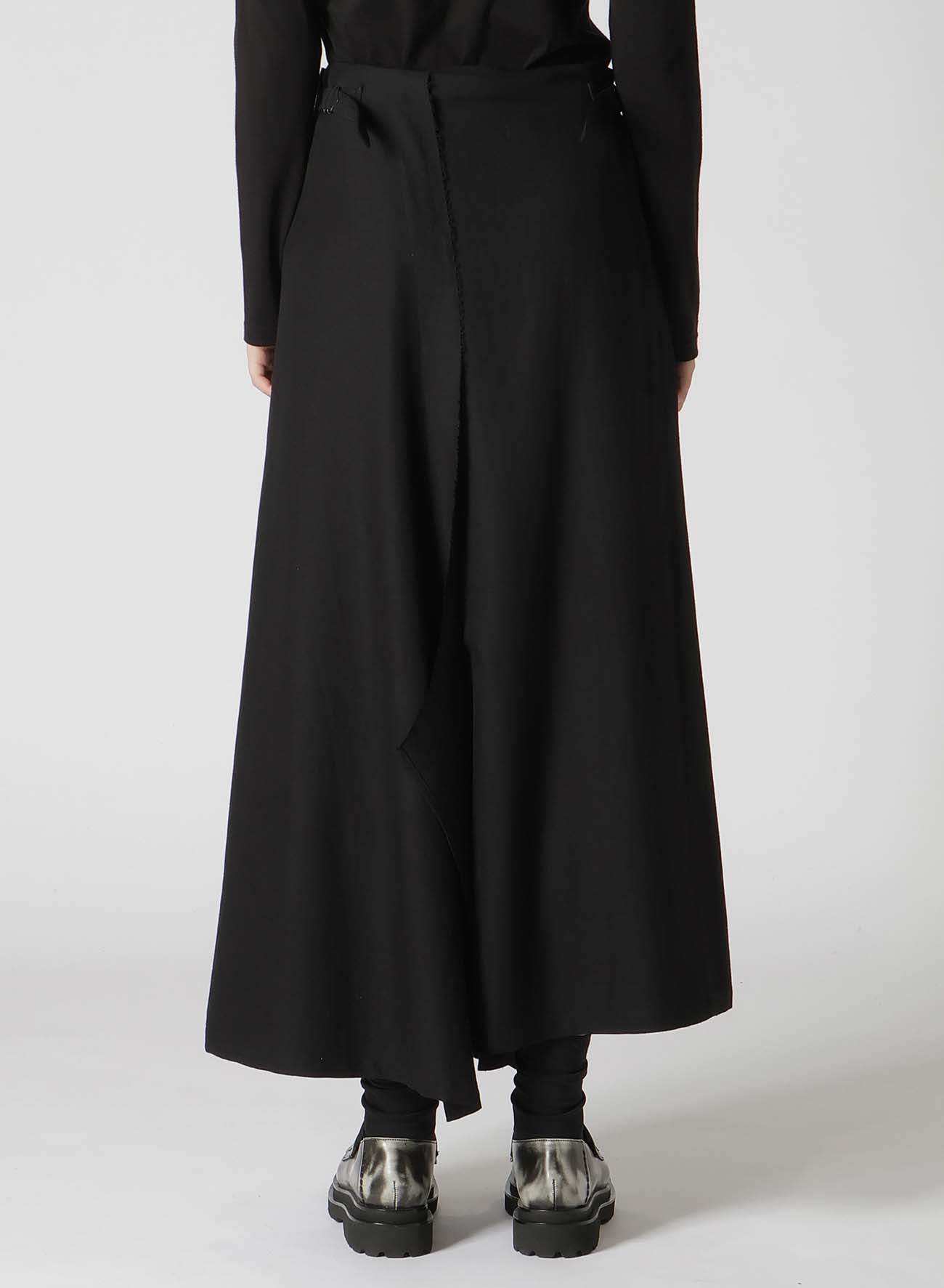 RY/W GABARDINE LEFT SIDE PATCH SKIRT PANTS