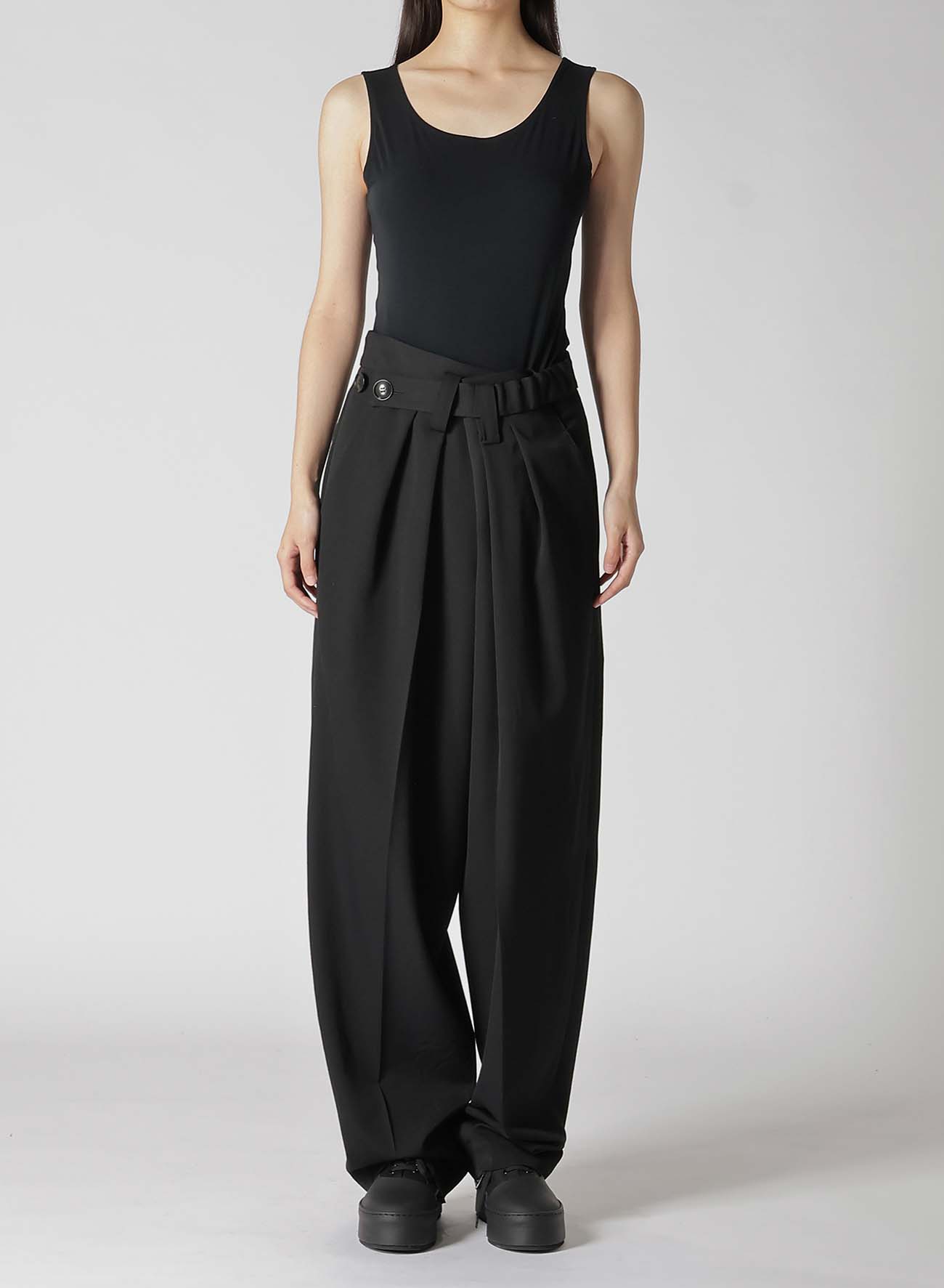 HIGH TWISTED WASHER WOOL GABARDINE FRONT TUCK PANTS