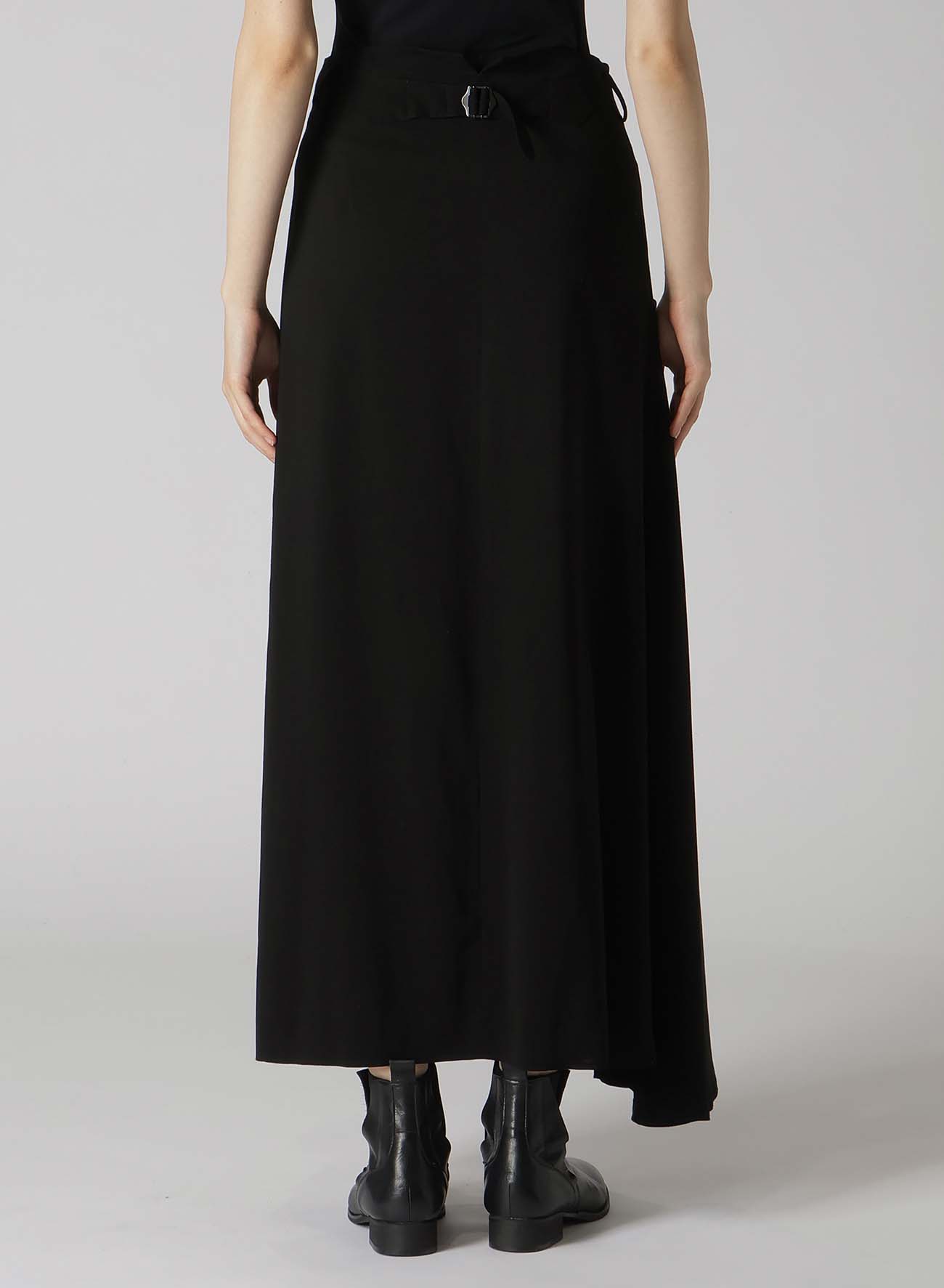 HARD TWISTED GABARDINE RIGHT SIDE FLARE SKIRT