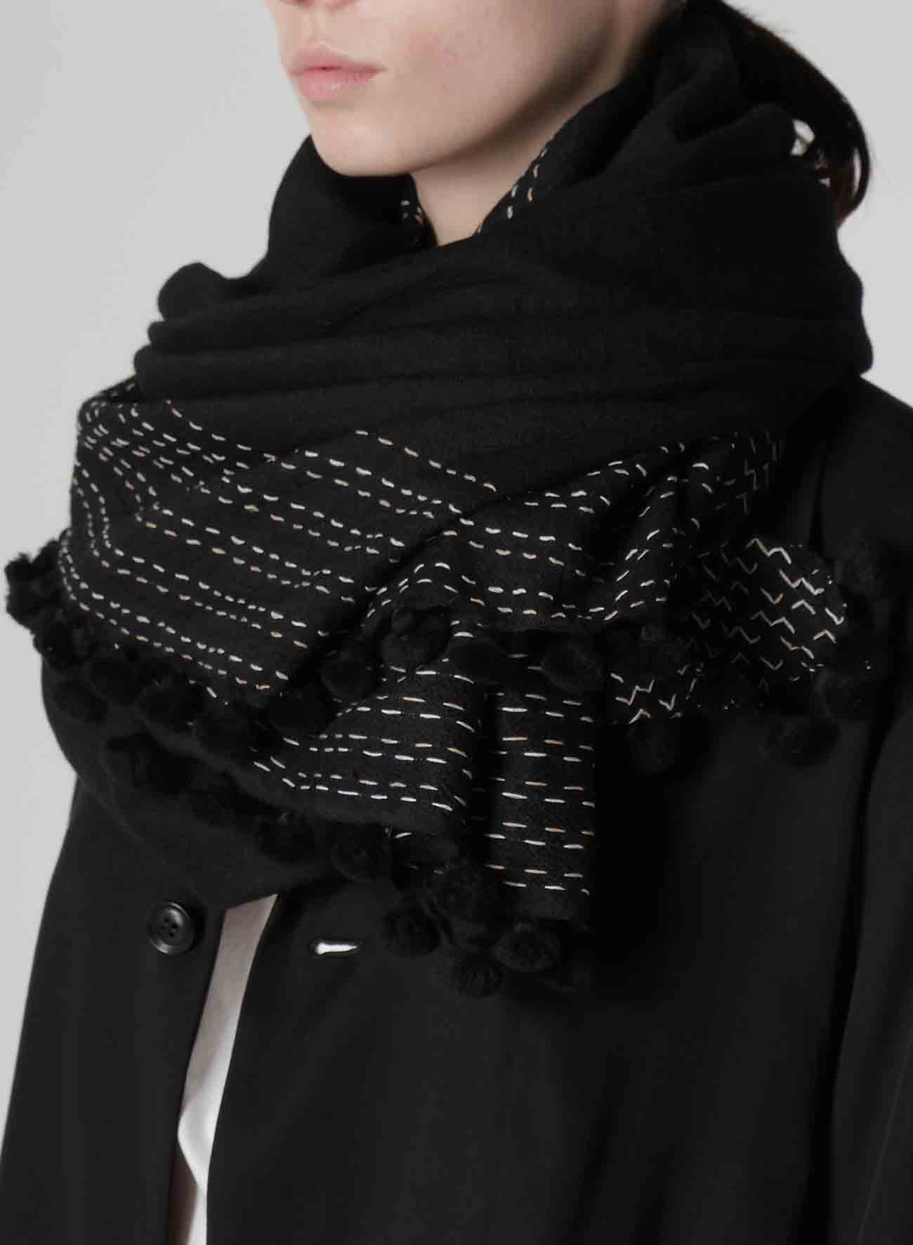 W JACQUARD BONBON SCARF