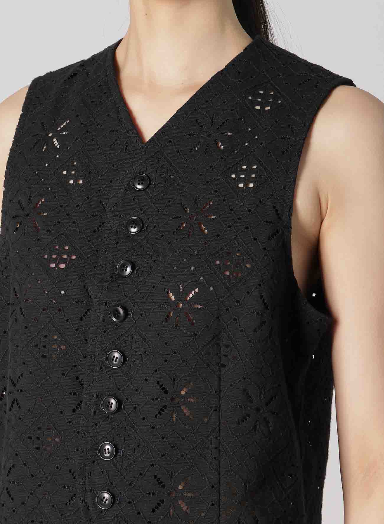 COTTON LACE SLEEVELESS VEST