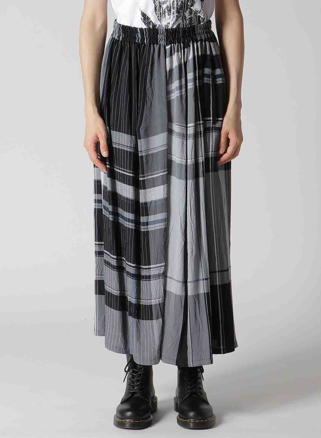 RAYON WRINKLED PLAID SKIRT