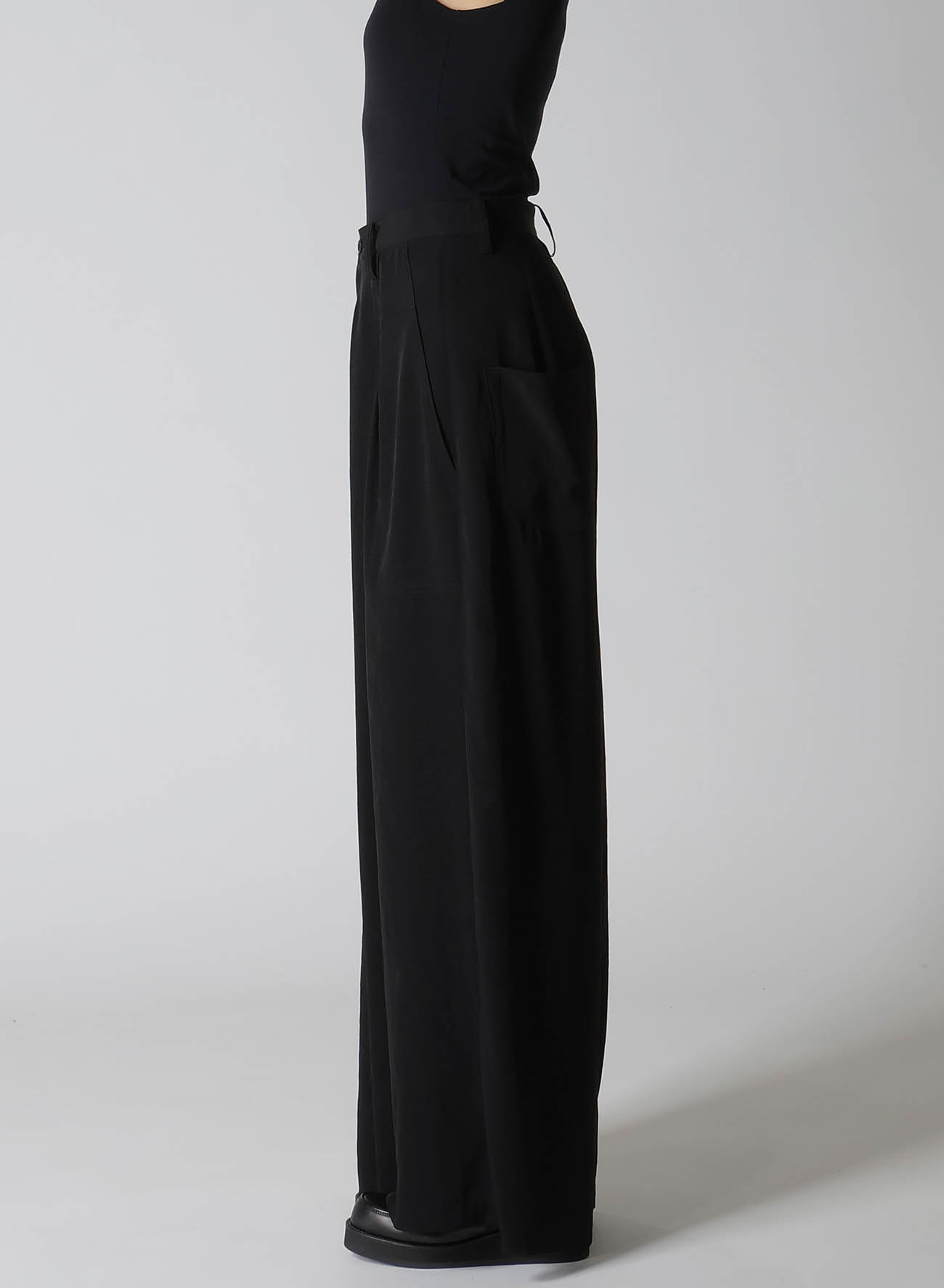 CREPE de CHINE DOUBE TUCKED WIDE PANTS