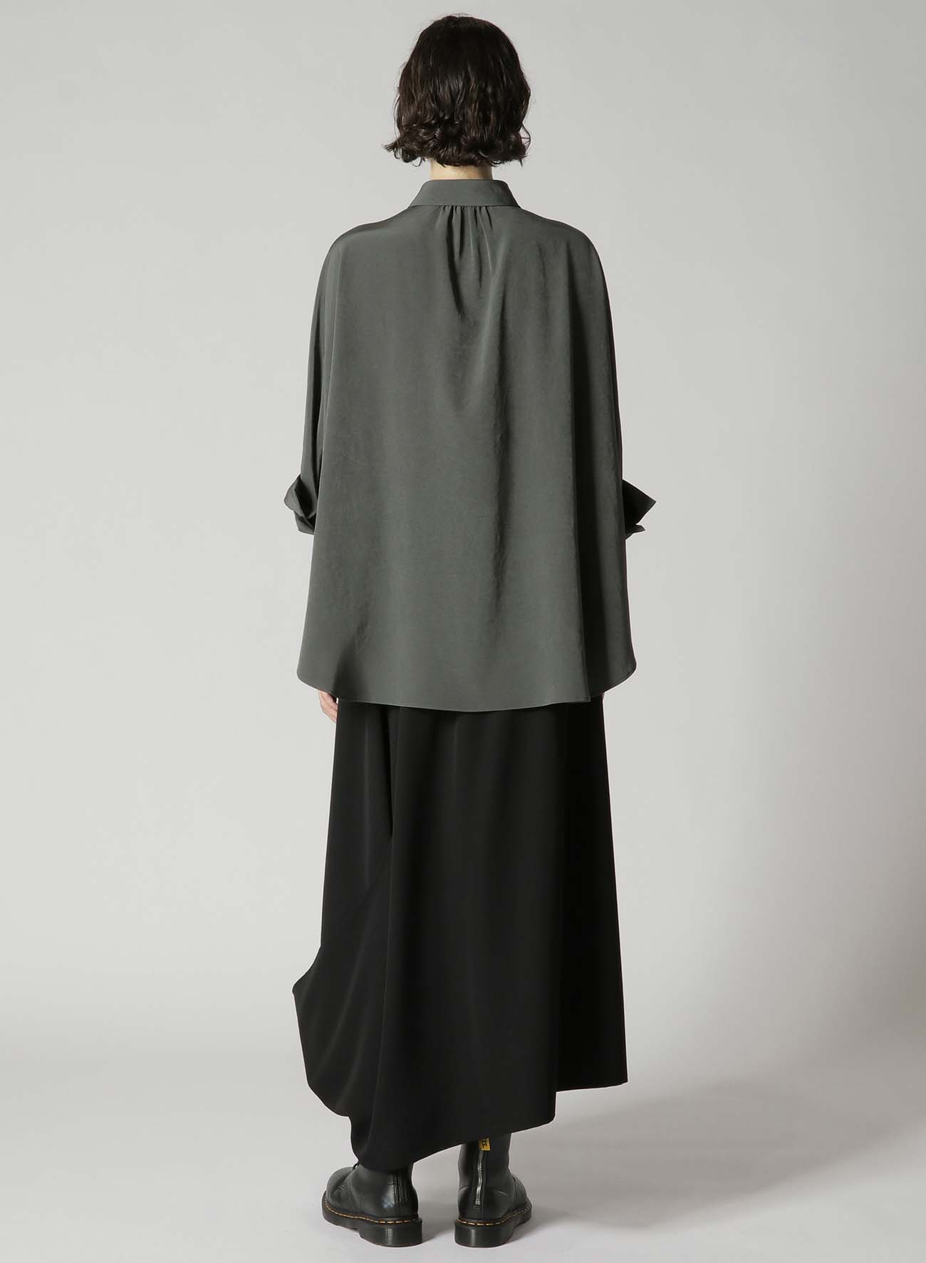 SHORT SLEEVE CAPE-SHIRT